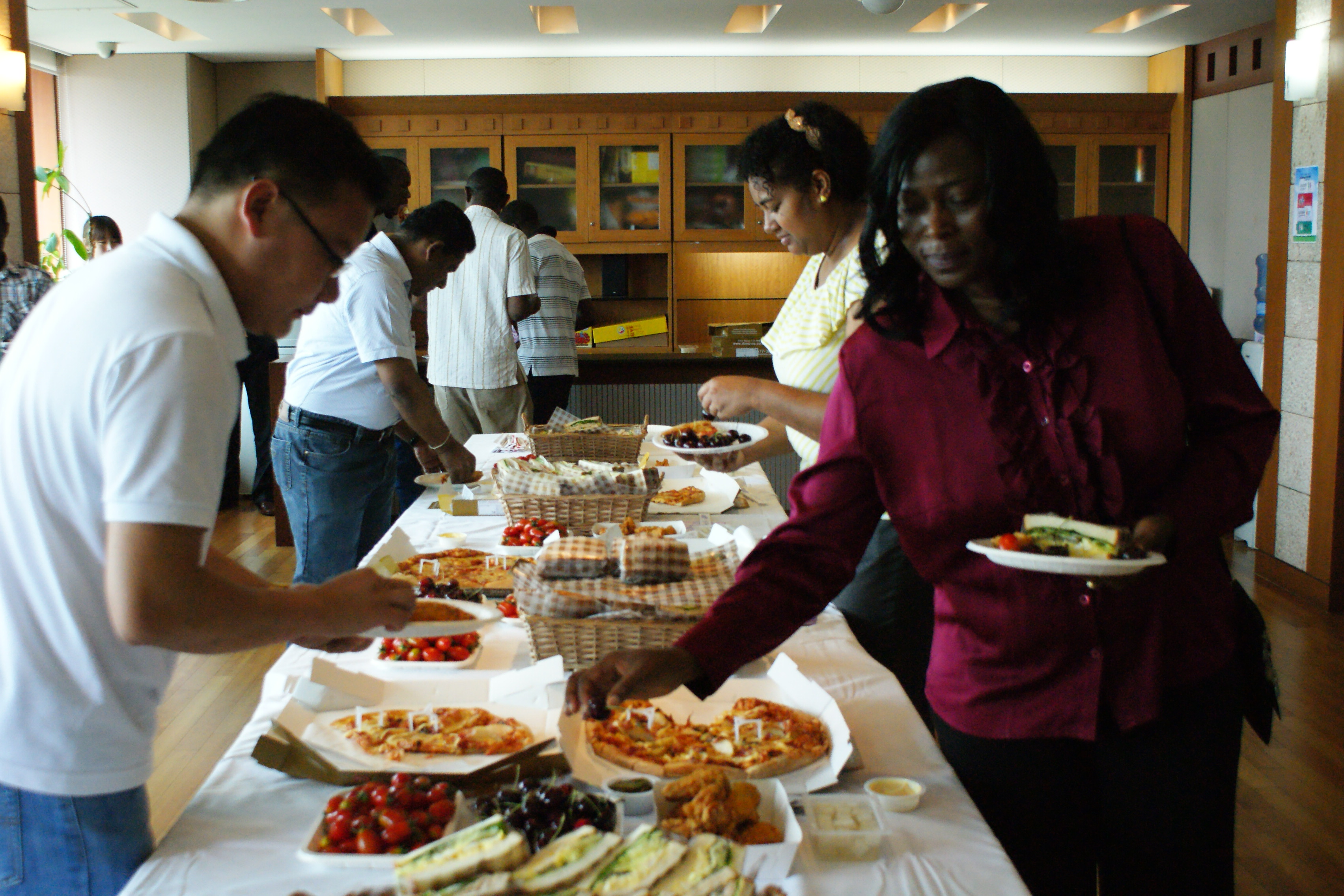 2012 Happy Hour: Communicating across cultural barriers