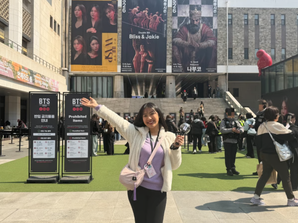 "응원봉에 댕기" "한국인 감동"...글로벌 아미, 공연 전 두근두근