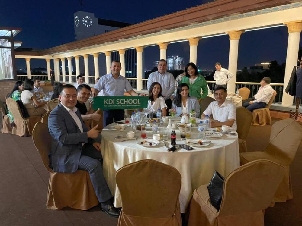 Uzbekistan Alumni Gathering with Prof. Liu (24 June 2022) 사진8