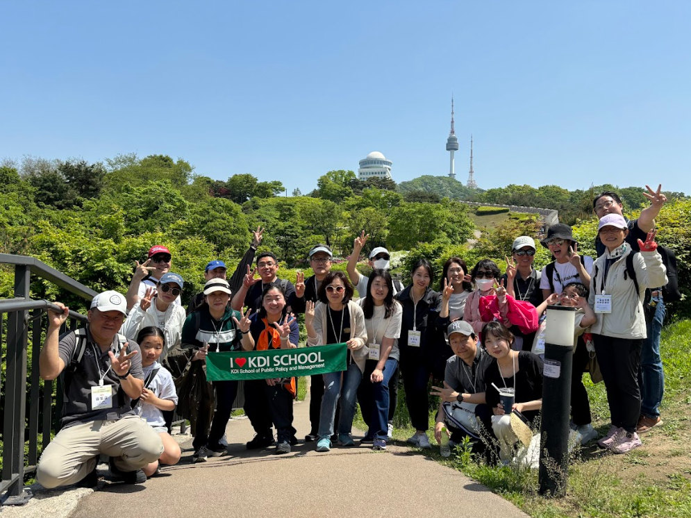 2024 Korean Alumni Spring Hike (27 April 2024, Namsan Mt. Trail) 사진4