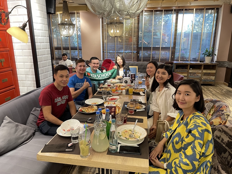 Kazakhstan Alumni Gathering with New Students for 2022 Fall Semester (13 August, 2022)