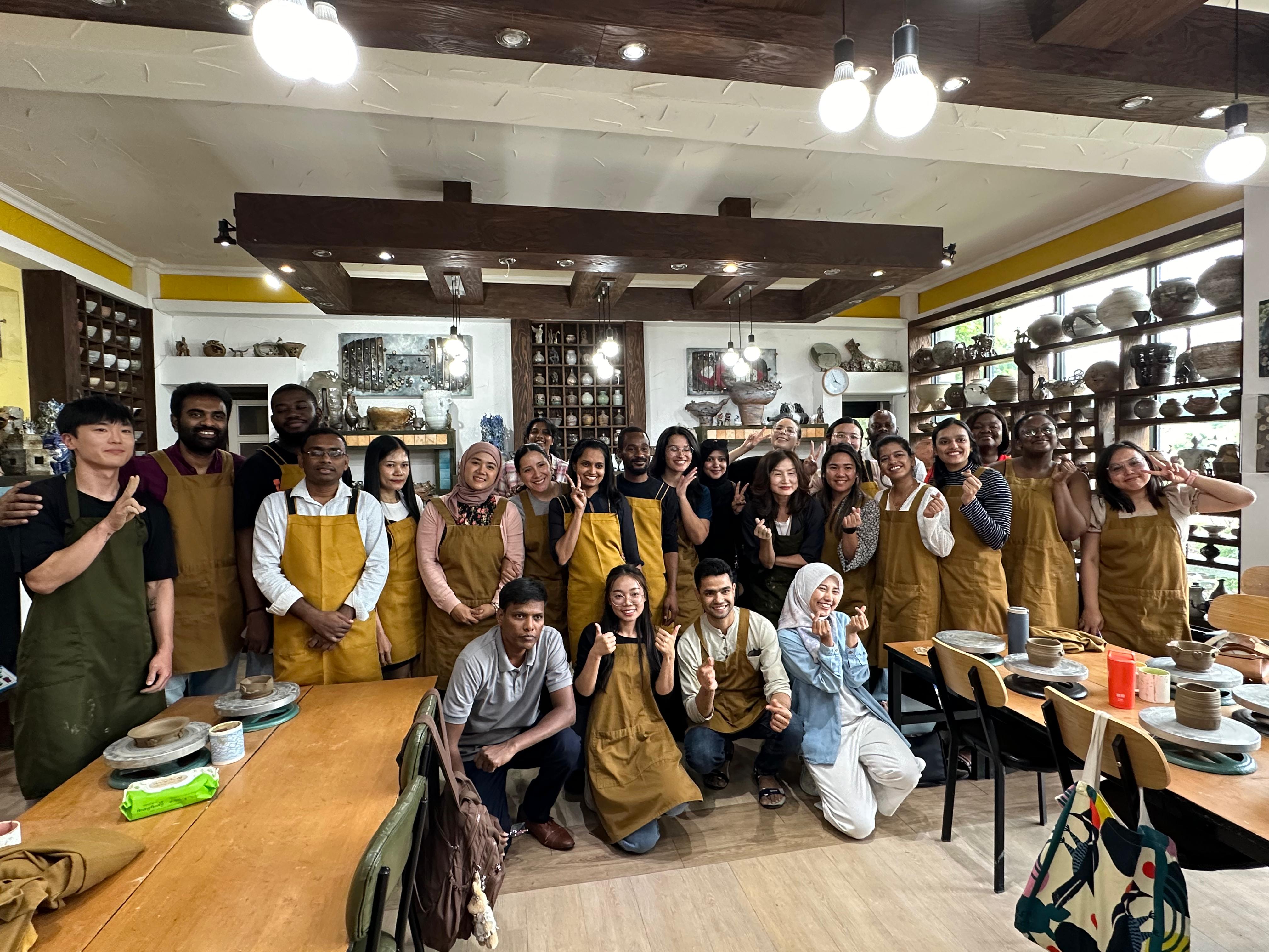 Exploring Innovation and Creativity: KDI School’s Field Trip to ETRI and Pottery Class at Hanulkang Atelier